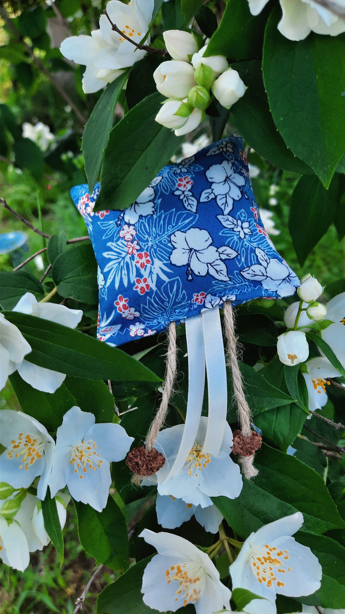 Coussin matatabi et cataire Hibiscus