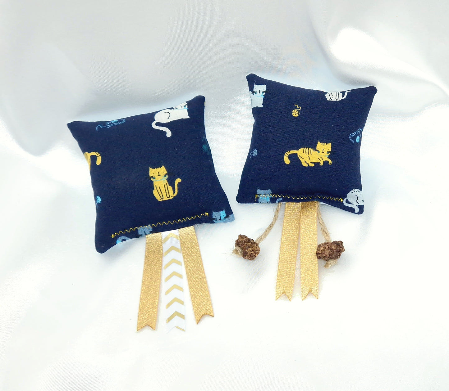 Coussin chats bleu